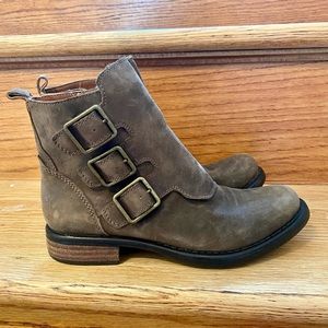 Lucky Brand boots